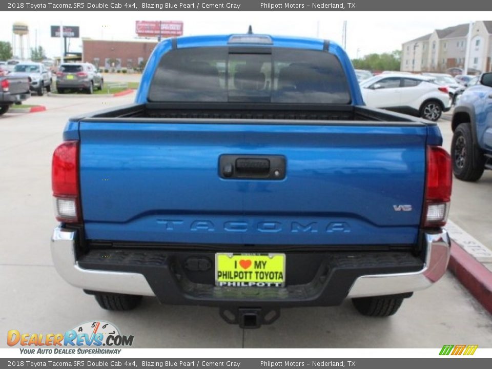 2018 Toyota Tacoma SR5 Double Cab 4x4 Blazing Blue Pearl / Cement Gray Photo #7
