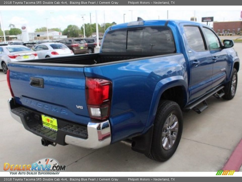 2018 Toyota Tacoma SR5 Double Cab 4x4 Blazing Blue Pearl / Cement Gray Photo #8