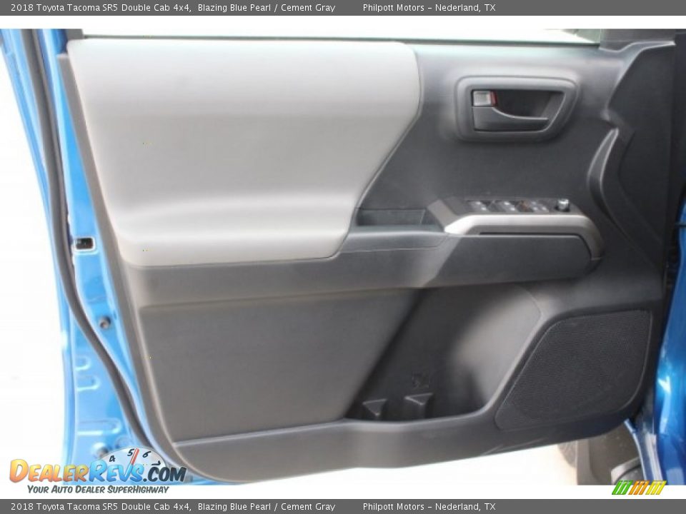 2018 Toyota Tacoma SR5 Double Cab 4x4 Blazing Blue Pearl / Cement Gray Photo #11