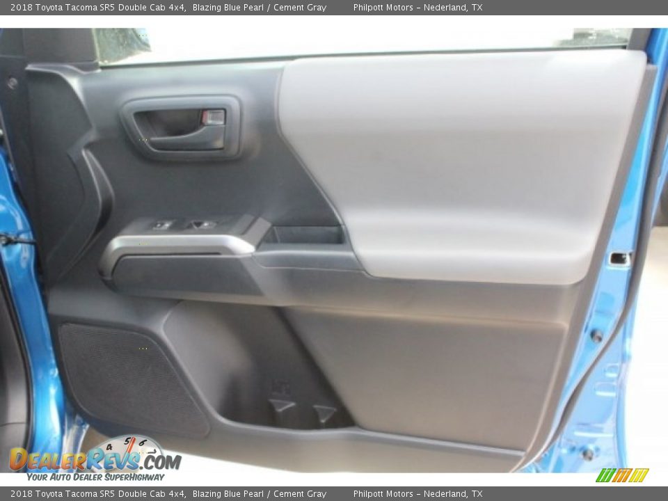 2018 Toyota Tacoma SR5 Double Cab 4x4 Blazing Blue Pearl / Cement Gray Photo #27