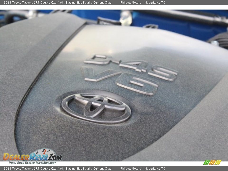 2018 Toyota Tacoma SR5 Double Cab 4x4 Blazing Blue Pearl / Cement Gray Photo #31