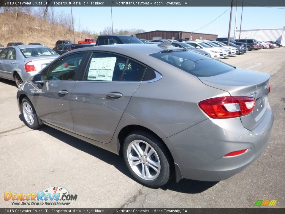 2018 Chevrolet Cruze LT Pepperdust Metallic / Jet Black Photo #3
