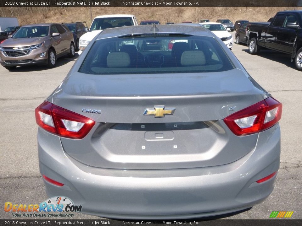 2018 Chevrolet Cruze LT Pepperdust Metallic / Jet Black Photo #4