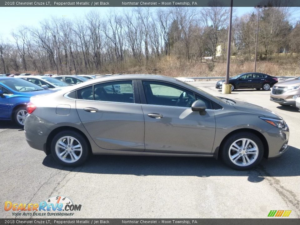 2018 Chevrolet Cruze LT Pepperdust Metallic / Jet Black Photo #6