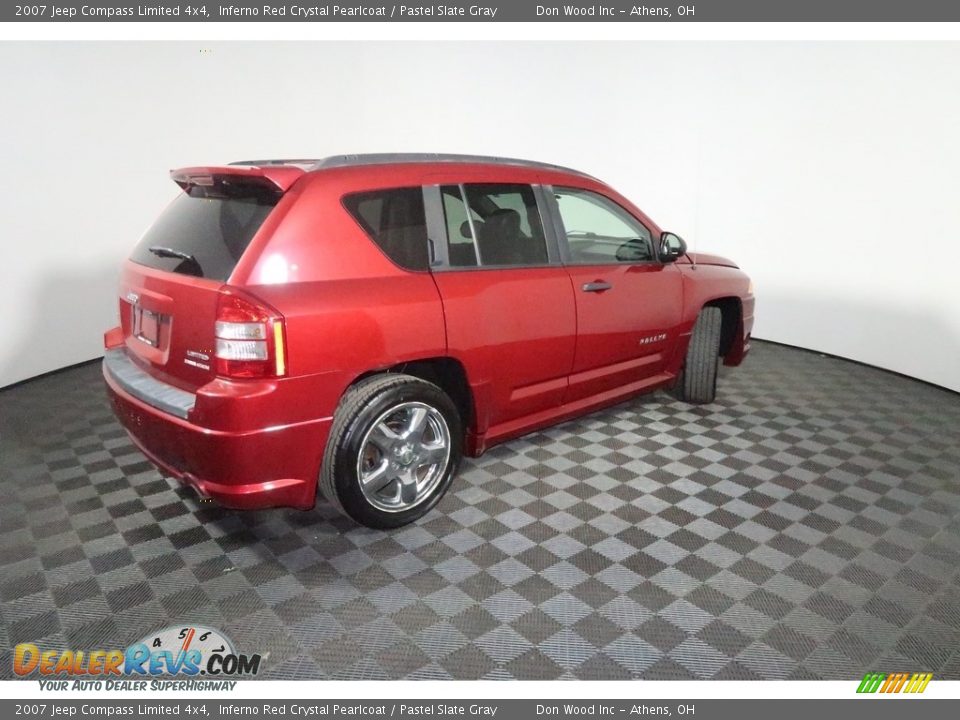 2007 Jeep Compass Limited 4x4 Inferno Red Crystal Pearlcoat / Pastel Slate Gray Photo #13