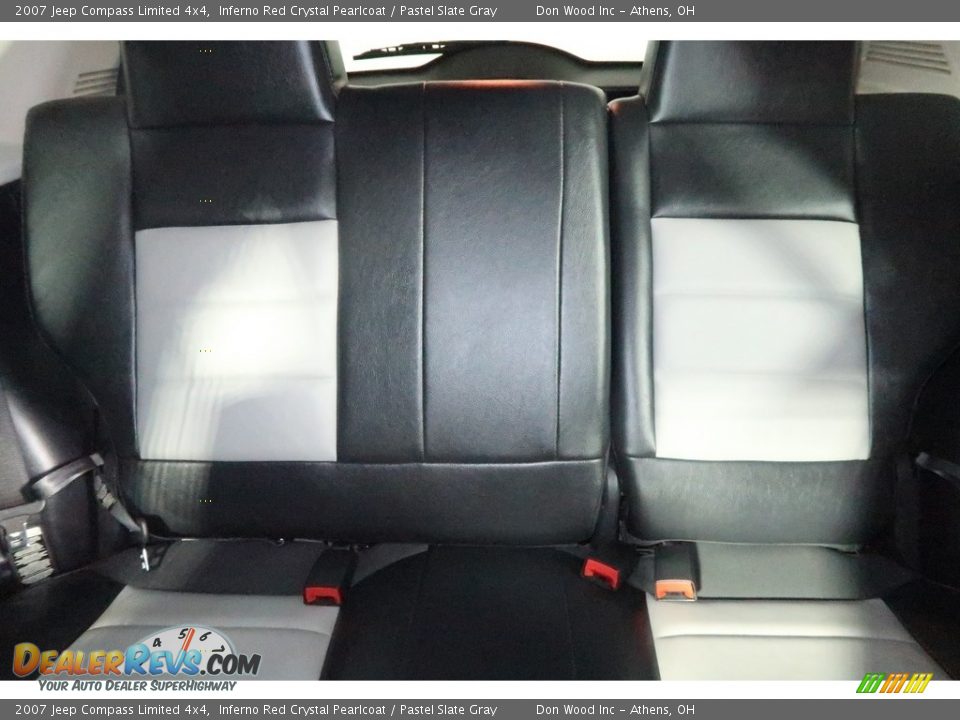 2007 Jeep Compass Limited 4x4 Inferno Red Crystal Pearlcoat / Pastel Slate Gray Photo #19