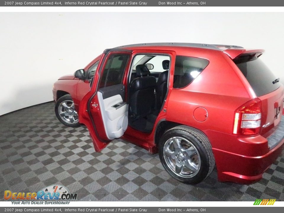 2007 Jeep Compass Limited 4x4 Inferno Red Crystal Pearlcoat / Pastel Slate Gray Photo #26