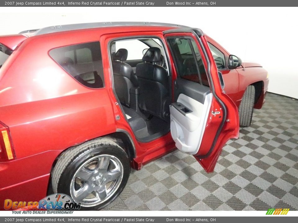 2007 Jeep Compass Limited 4x4 Inferno Red Crystal Pearlcoat / Pastel Slate Gray Photo #27