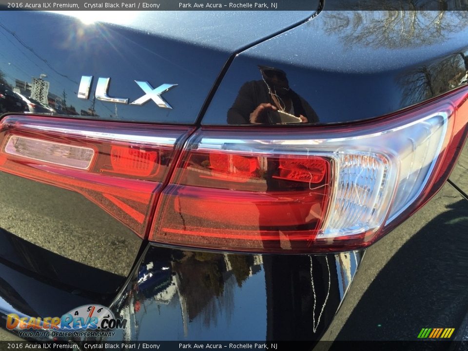 2016 Acura ILX Premium Crystal Black Pearl / Ebony Photo #22