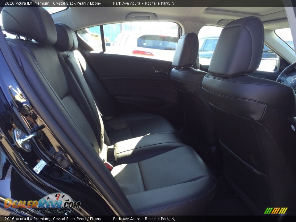 2016 Acura ILX Premium Crystal Black Pearl / Ebony Photo #24