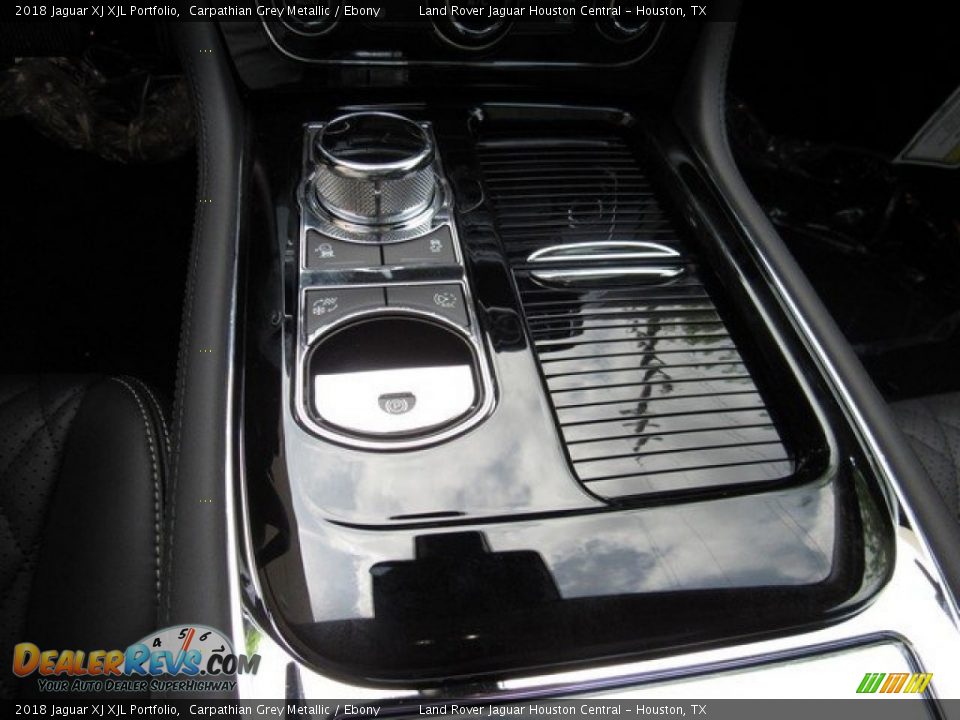 2018 Jaguar XJ XJL Portfolio Shifter Photo #35