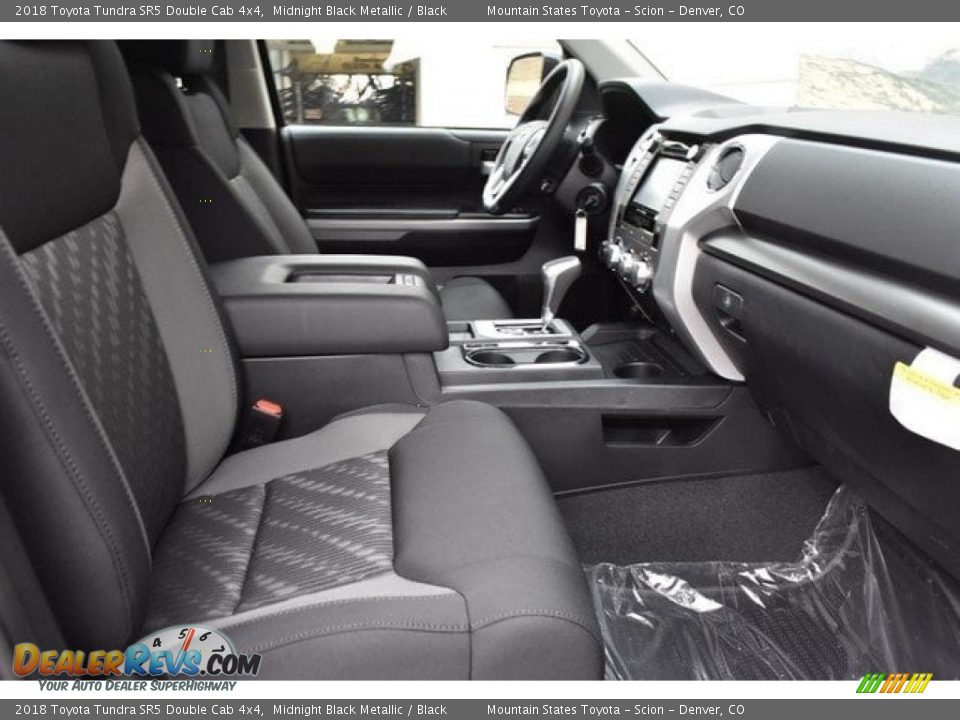 2018 Toyota Tundra SR5 Double Cab 4x4 Midnight Black Metallic / Black Photo #6