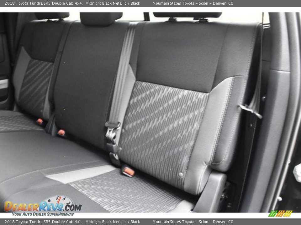 2018 Toyota Tundra SR5 Double Cab 4x4 Midnight Black Metallic / Black Photo #10