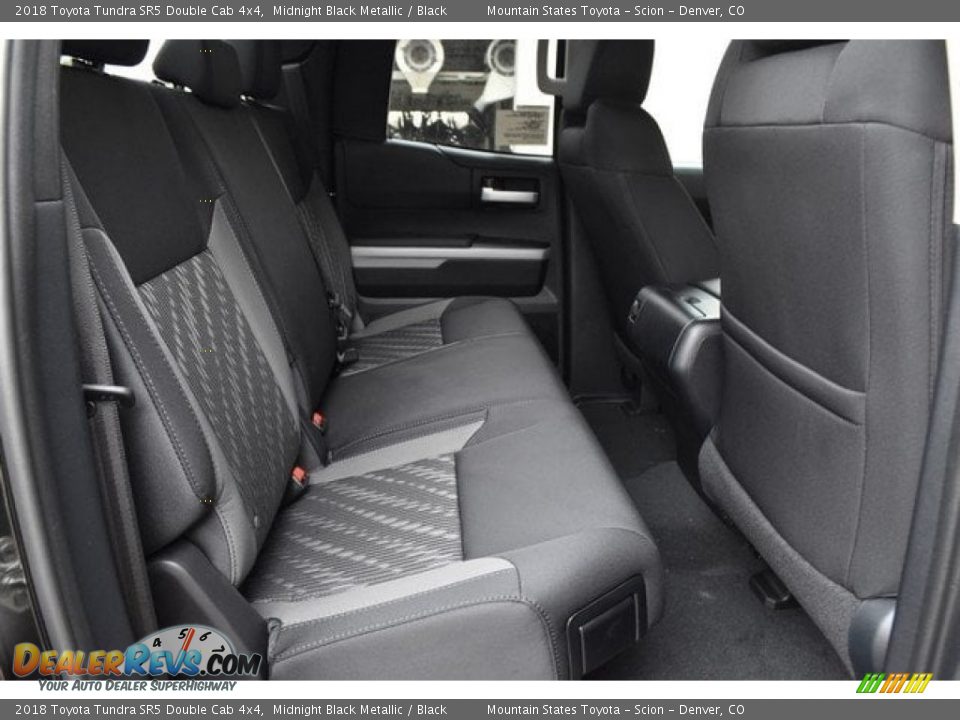 2018 Toyota Tundra SR5 Double Cab 4x4 Midnight Black Metallic / Black Photo #12