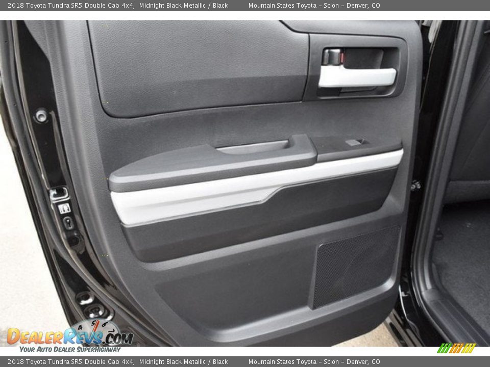 2018 Toyota Tundra SR5 Double Cab 4x4 Midnight Black Metallic / Black Photo #15