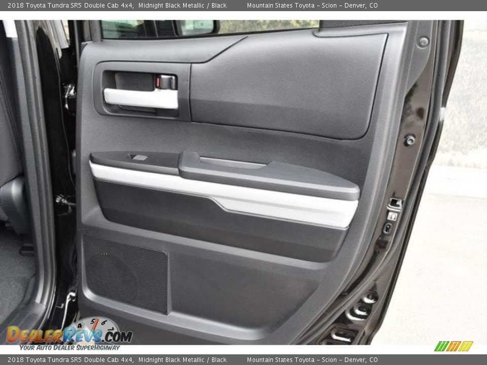 2018 Toyota Tundra SR5 Double Cab 4x4 Midnight Black Metallic / Black Photo #16