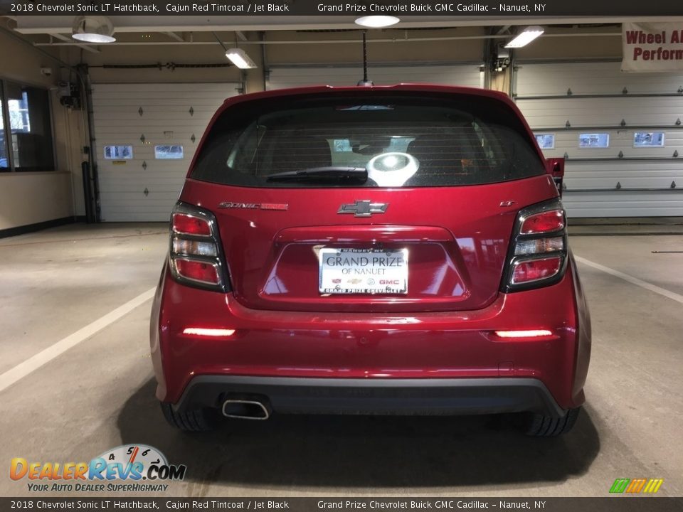 2018 Chevrolet Sonic LT Hatchback Cajun Red Tintcoat / Jet Black Photo #5