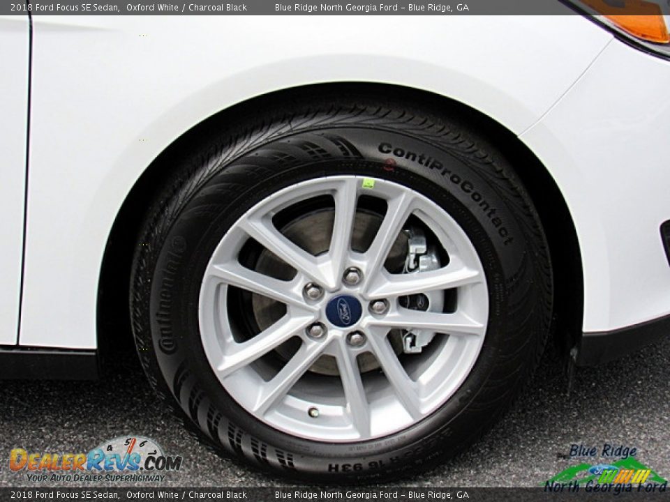 2018 Ford Focus SE Sedan Oxford White / Charcoal Black Photo #9