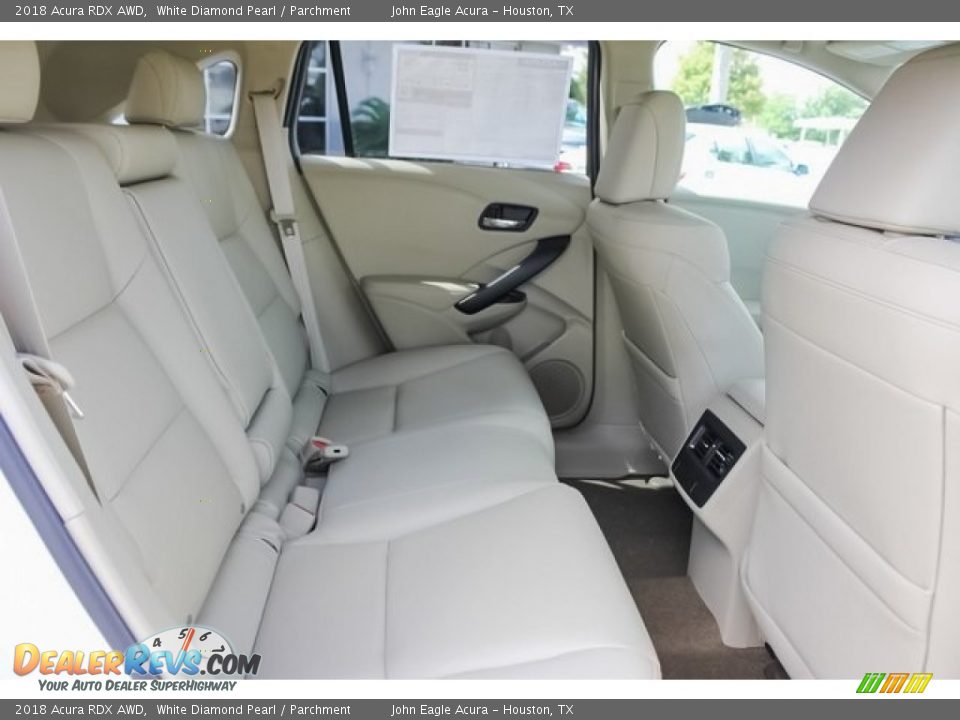 2018 Acura RDX AWD White Diamond Pearl / Parchment Photo #22