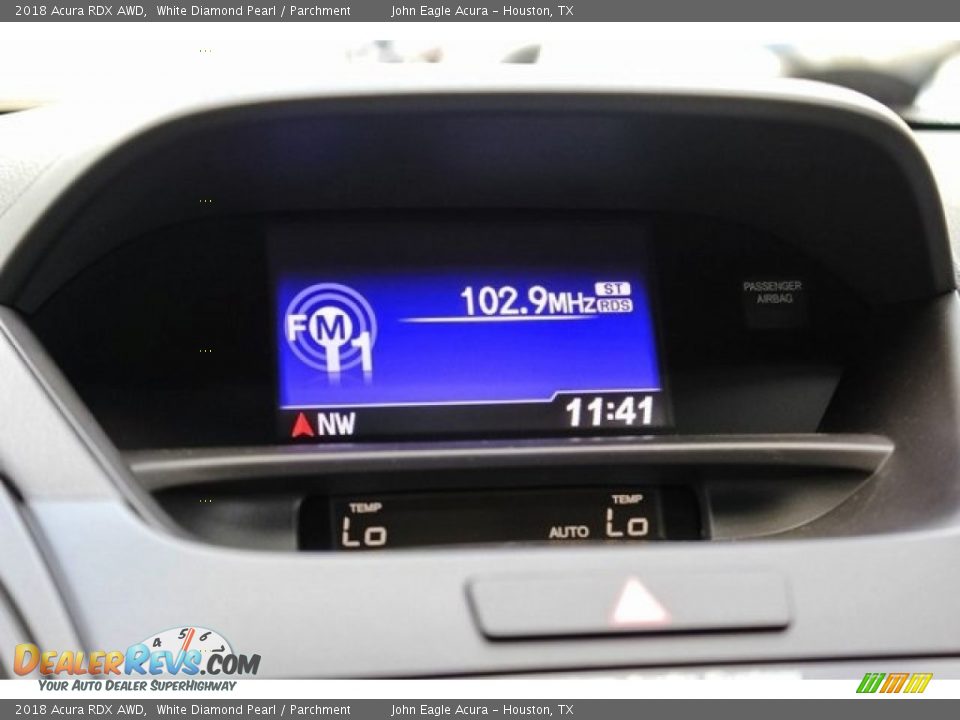 2018 Acura RDX AWD White Diamond Pearl / Parchment Photo #31