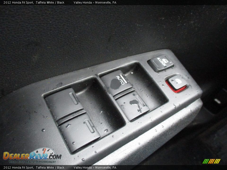 2012 Honda Fit Sport Taffeta White / Black Photo #17