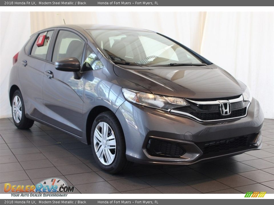 Front 3/4 View of 2018 Honda Fit LX Photo #2