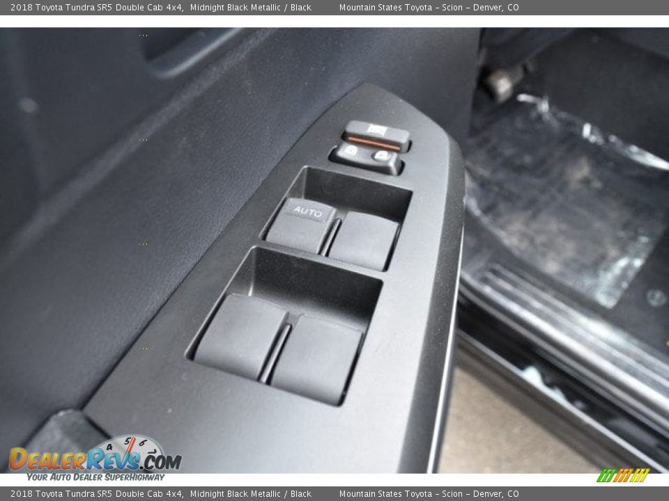 2018 Toyota Tundra SR5 Double Cab 4x4 Midnight Black Metallic / Black Photo #23
