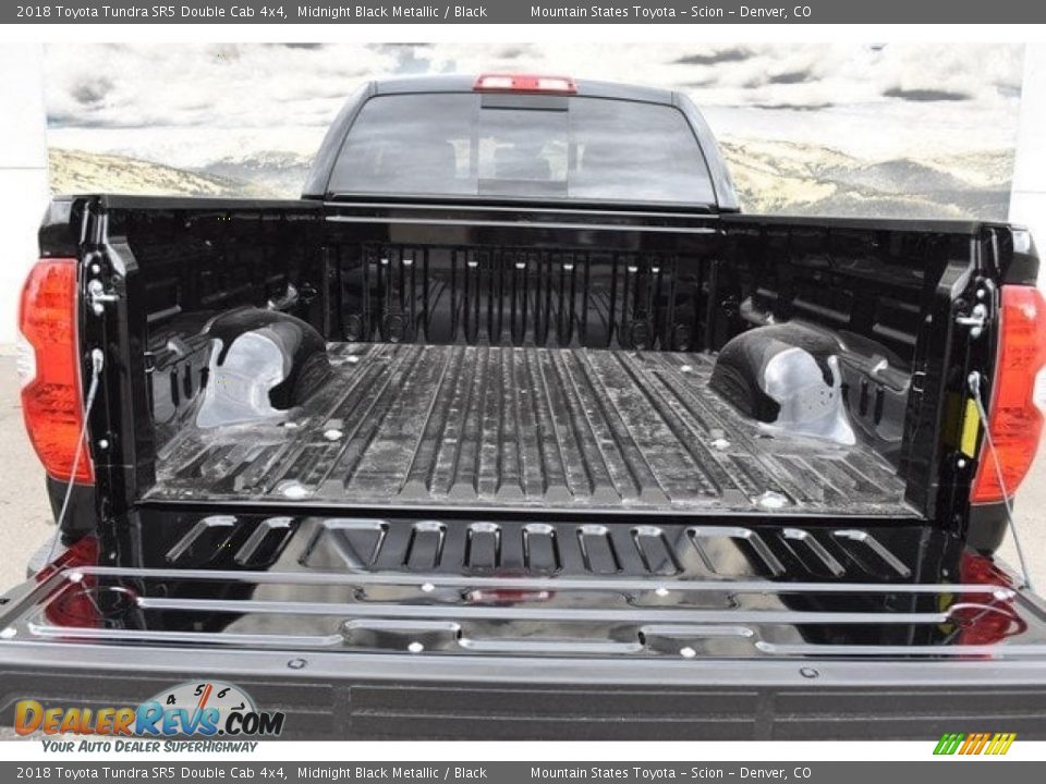 2018 Toyota Tundra SR5 Double Cab 4x4 Midnight Black Metallic / Black Photo #30