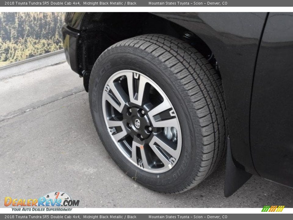 2018 Toyota Tundra SR5 Double Cab 4x4 Midnight Black Metallic / Black Photo #32
