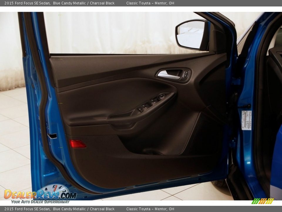 2015 Ford Focus SE Sedan Blue Candy Metallic / Charcoal Black Photo #4