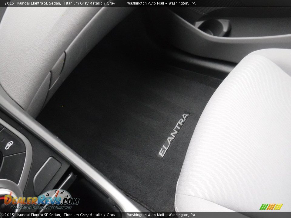 2015 Hyundai Elantra SE Sedan Titanium Gray Metallic / Gray Photo #18
