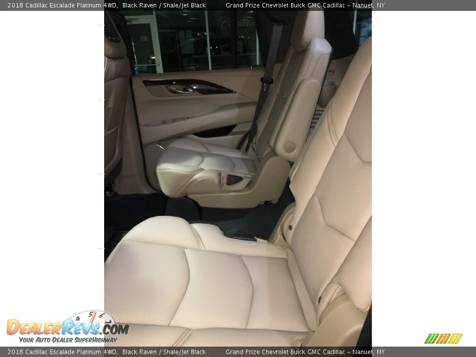 2018 Cadillac Escalade Platinum 4WD Black Raven / Shale/Jet Black Photo #14