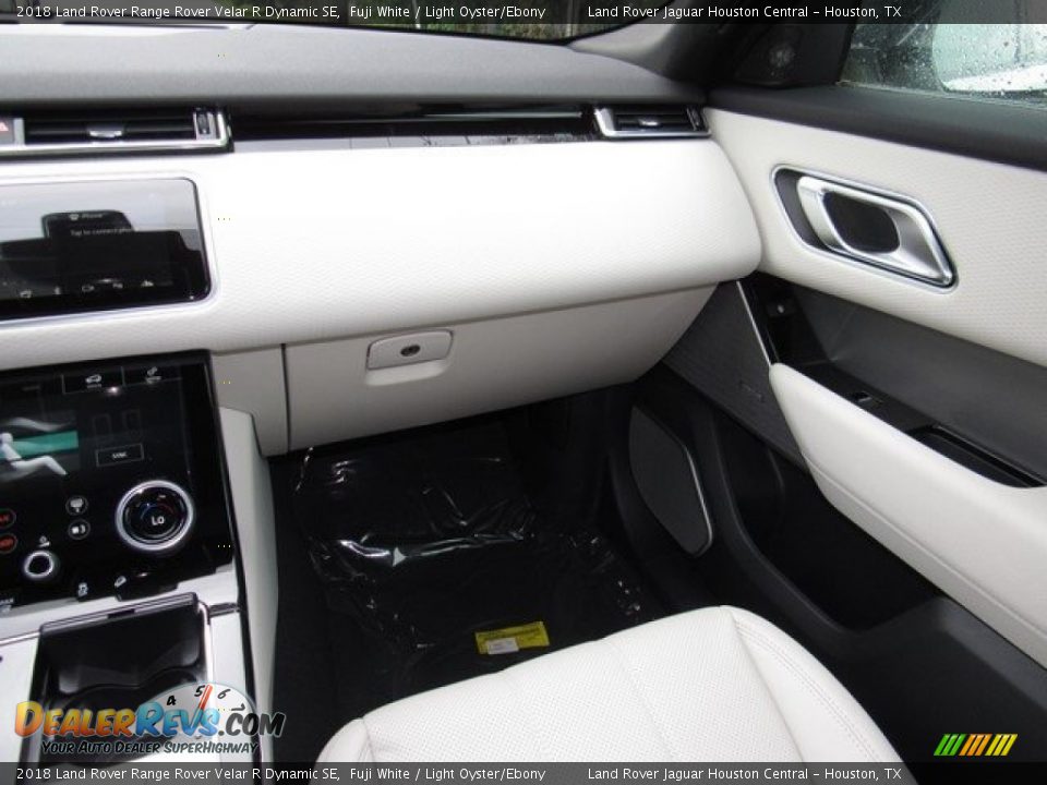 2018 Land Rover Range Rover Velar R Dynamic SE Fuji White / Light Oyster/Ebony Photo #15