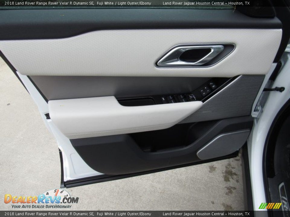 2018 Land Rover Range Rover Velar R Dynamic SE Fuji White / Light Oyster/Ebony Photo #24