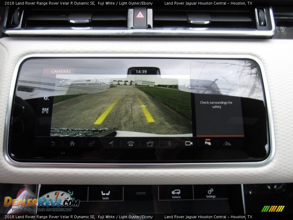 2018 Land Rover Range Rover Velar R Dynamic SE Fuji White / Light Oyster/Ebony Photo #32