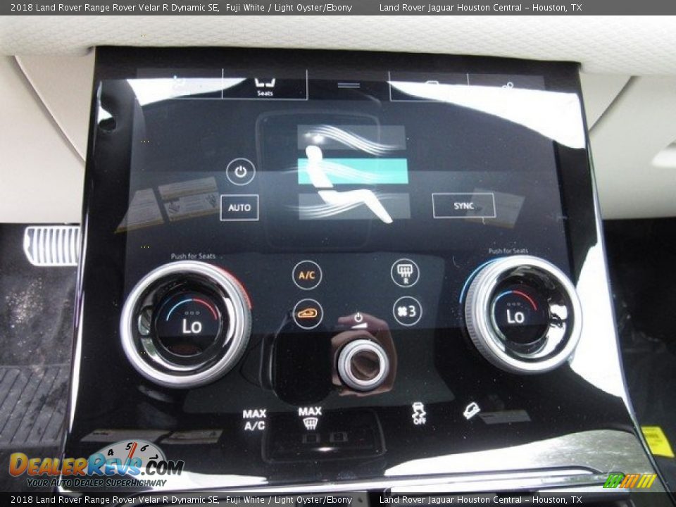 2018 Land Rover Range Rover Velar R Dynamic SE Fuji White / Light Oyster/Ebony Photo #33