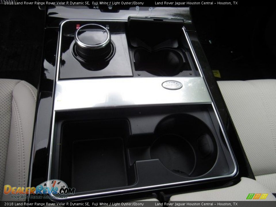 2018 Land Rover Range Rover Velar R Dynamic SE Fuji White / Light Oyster/Ebony Photo #35