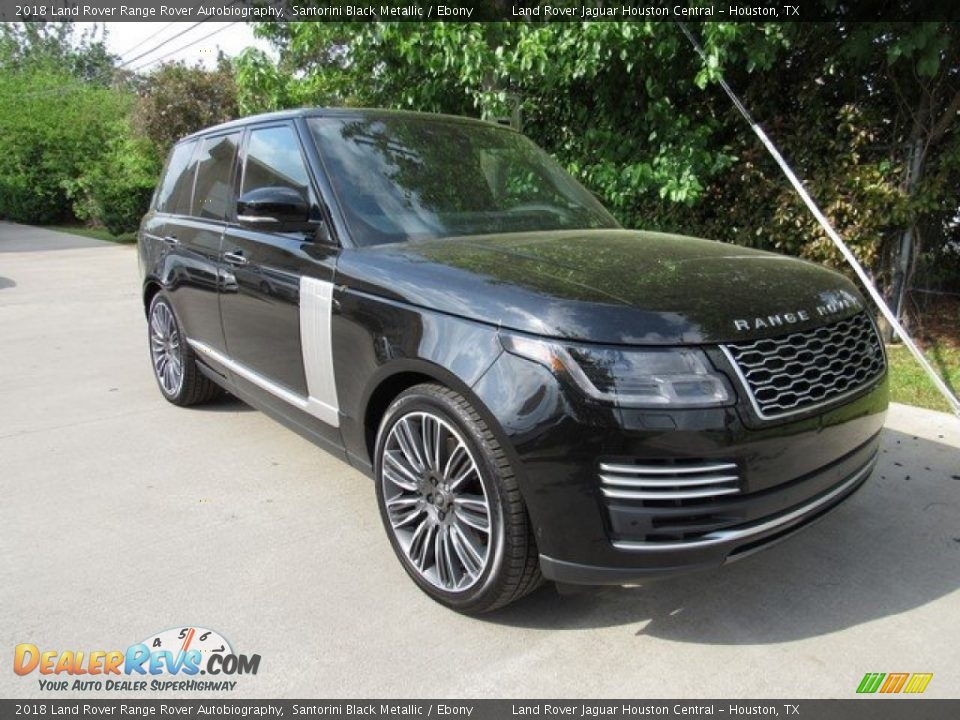Front 3/4 View of 2018 Land Rover Range Rover Autobiography Photo #2