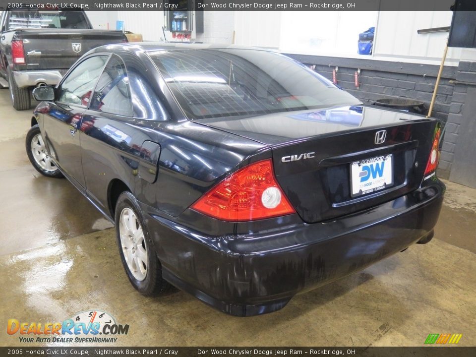 2005 Honda Civic LX Coupe Nighthawk Black Pearl / Gray Photo #9