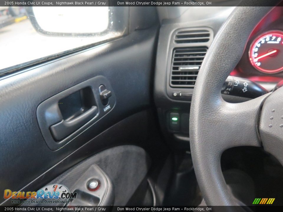 2005 Honda Civic LX Coupe Nighthawk Black Pearl / Gray Photo #13