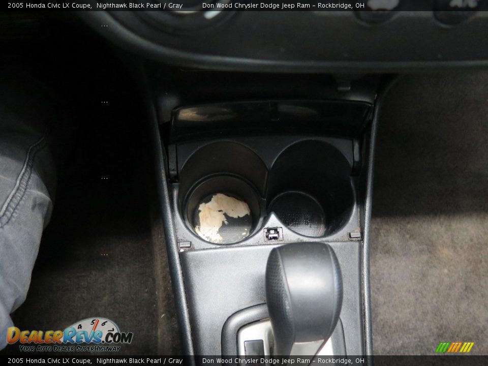 2005 Honda Civic LX Coupe Nighthawk Black Pearl / Gray Photo #18