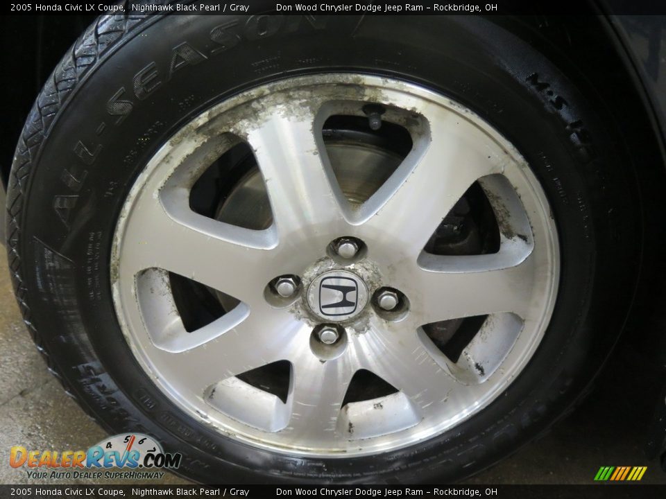 2005 Honda Civic LX Coupe Nighthawk Black Pearl / Gray Photo #25