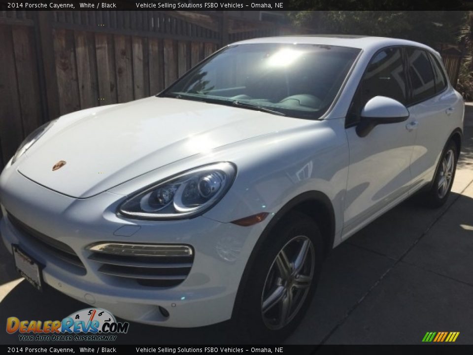 2014 Porsche Cayenne White / Black Photo #1