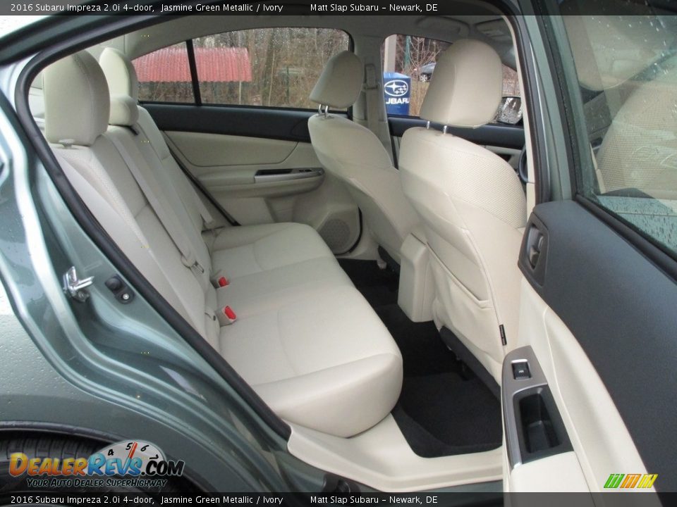 2016 Subaru Impreza 2.0i 4-door Jasmine Green Metallic / Ivory Photo #19