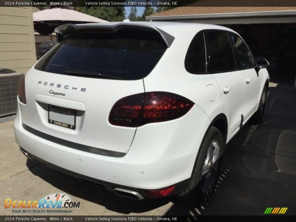 2014 Porsche Cayenne White / Black Photo #12