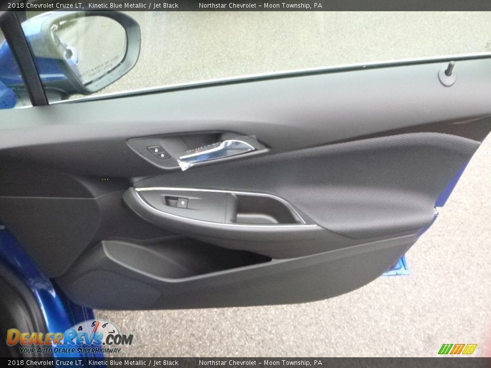 2018 Chevrolet Cruze LT Kinetic Blue Metallic / Jet Black Photo #12