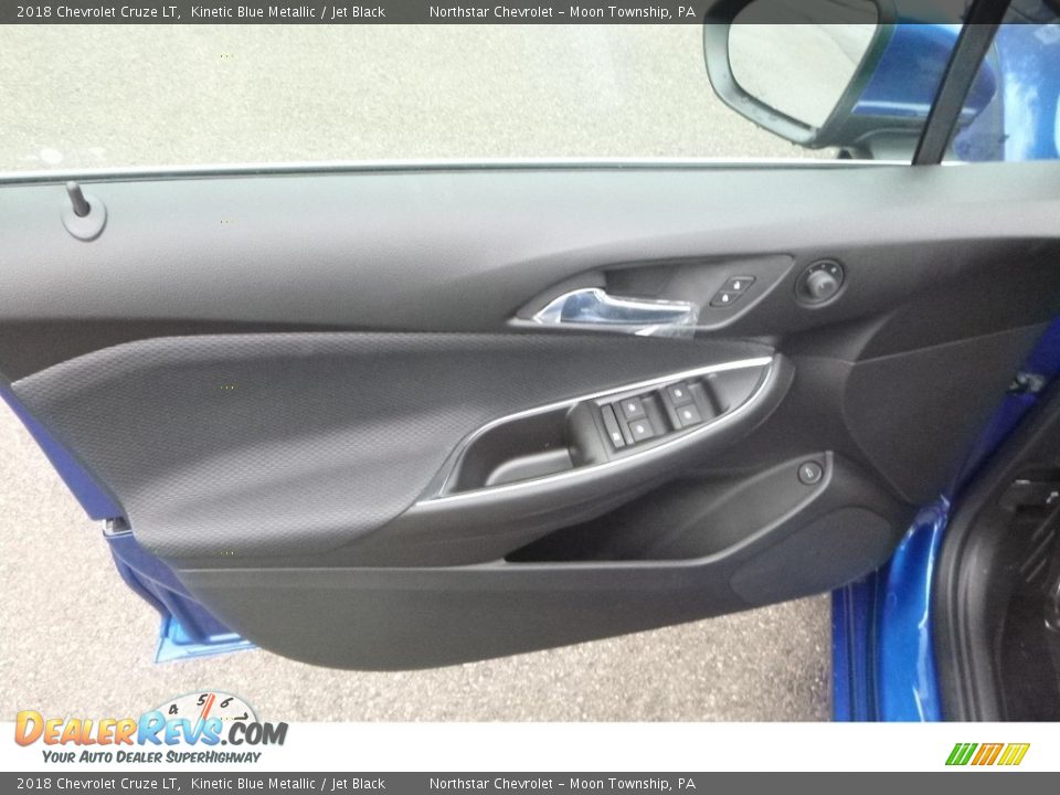 2018 Chevrolet Cruze LT Kinetic Blue Metallic / Jet Black Photo #15