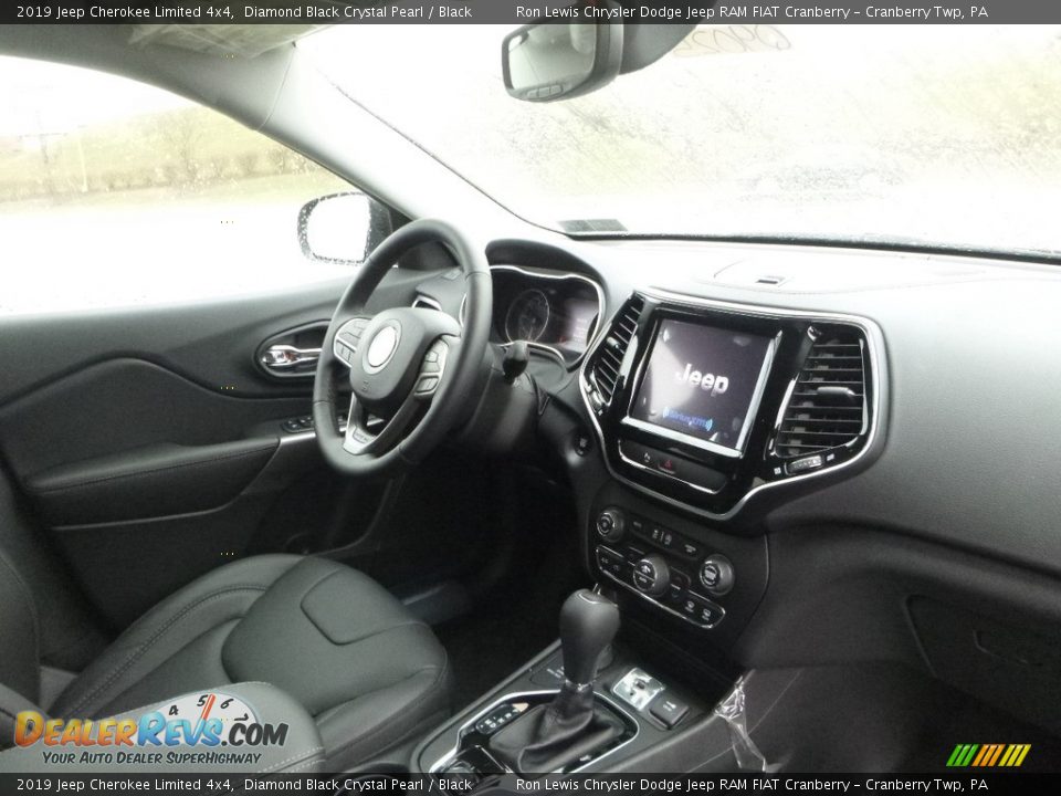 2019 Jeep Cherokee Limited 4x4 Diamond Black Crystal Pearl / Black Photo #10