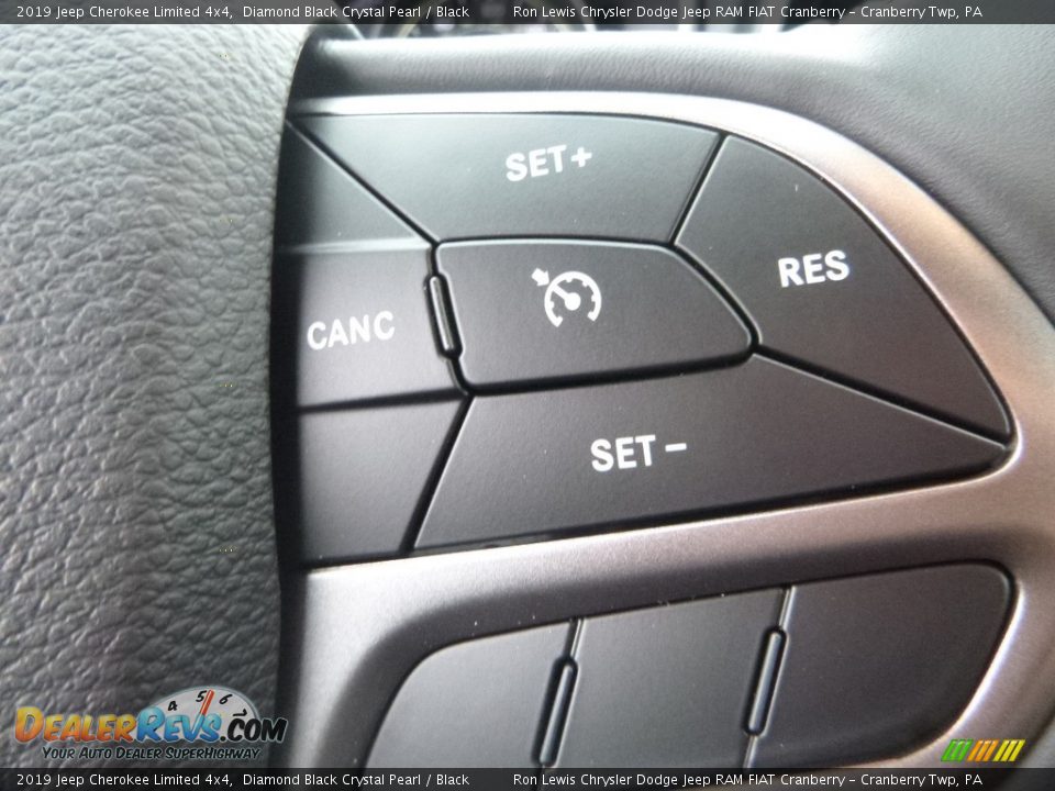 2019 Jeep Cherokee Limited 4x4 Diamond Black Crystal Pearl / Black Photo #18