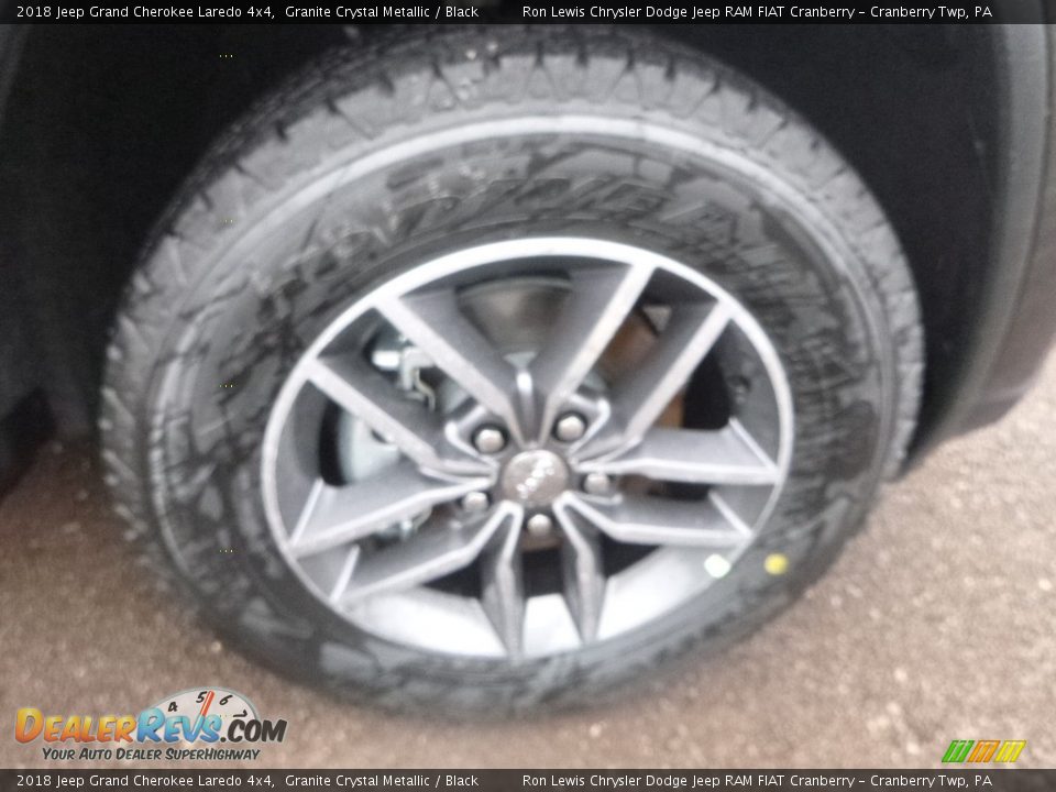 2018 Jeep Grand Cherokee Laredo 4x4 Granite Crystal Metallic / Black Photo #9